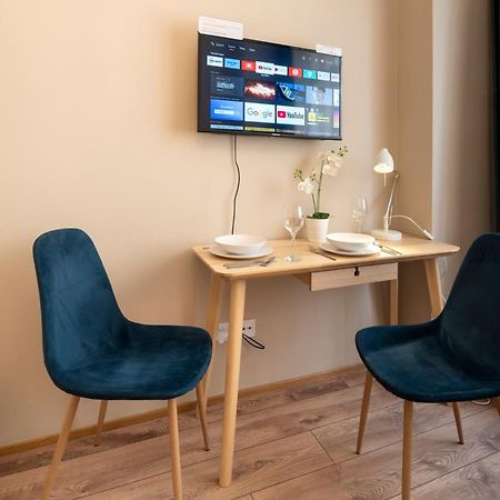 Studio Apartment - Tower Petrin ปราก ภายนอก รูปภาพ
