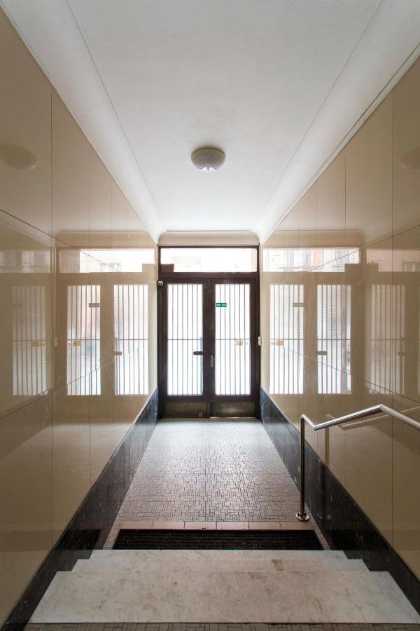 Studio Apartment - Tower Petrin ปราก ภายนอก รูปภาพ
