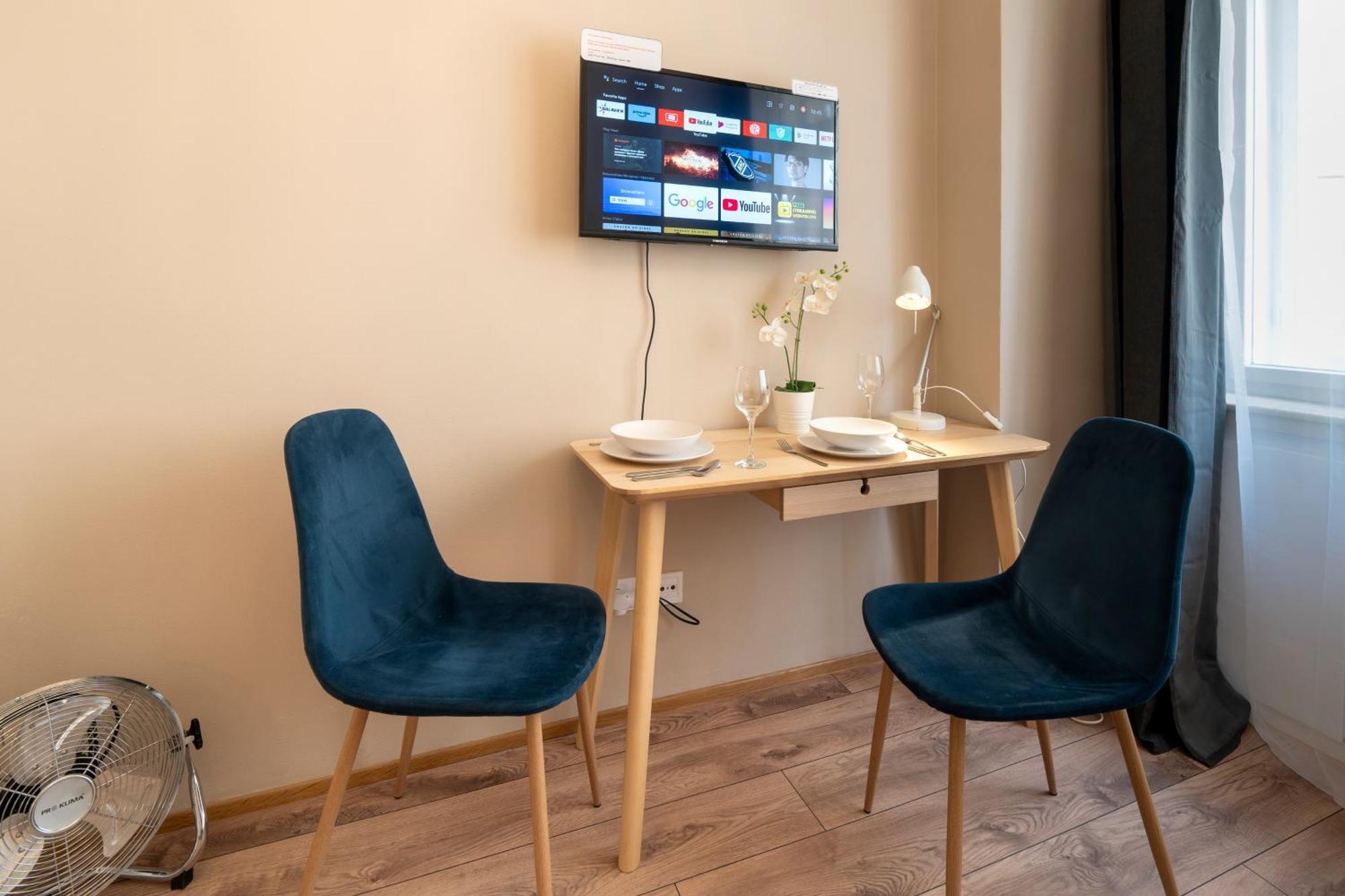 Studio Apartment - Tower Petrin ปราก ภายนอก รูปภาพ