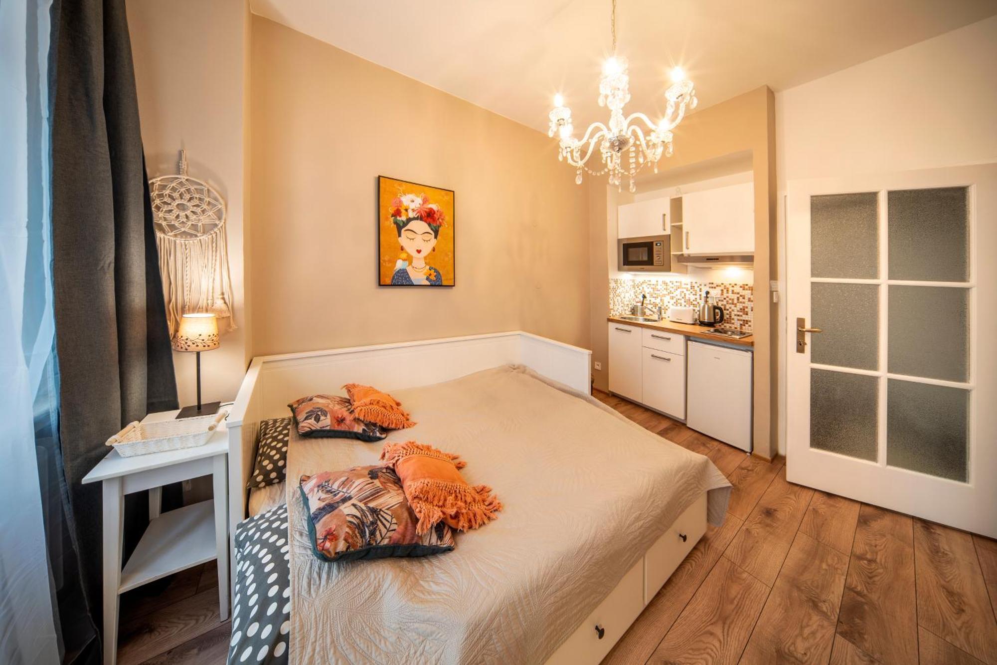Studio Apartment - Tower Petrin ปราก ภายนอก รูปภาพ